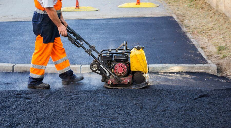 Professional gutter cleaning in Fort McCoy, FL